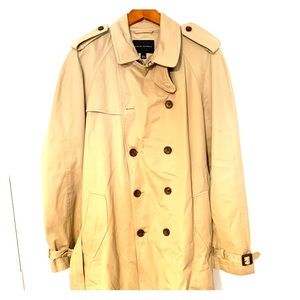 Stylish Men’s Banana Republic overcoat